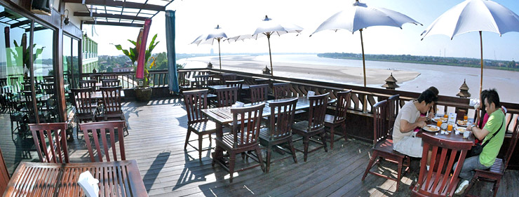 SENGTAWAN RIVERSIDE